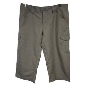 Columbia Womens Size 10 Gray Omni Shade Cargo Capri Pants Outdoor Hiking Camping